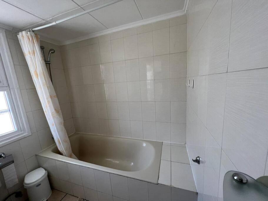 The Best Prime Location Lovely 1 Bedroom Apartment Paphos Extérieur photo