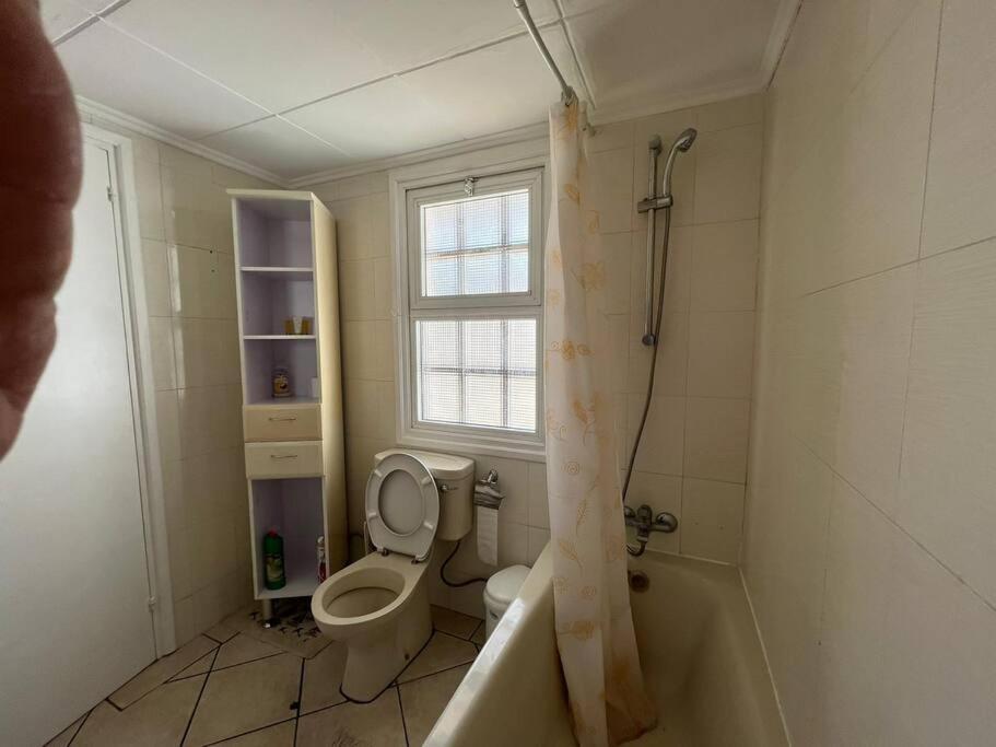 The Best Prime Location Lovely 1 Bedroom Apartment Paphos Extérieur photo